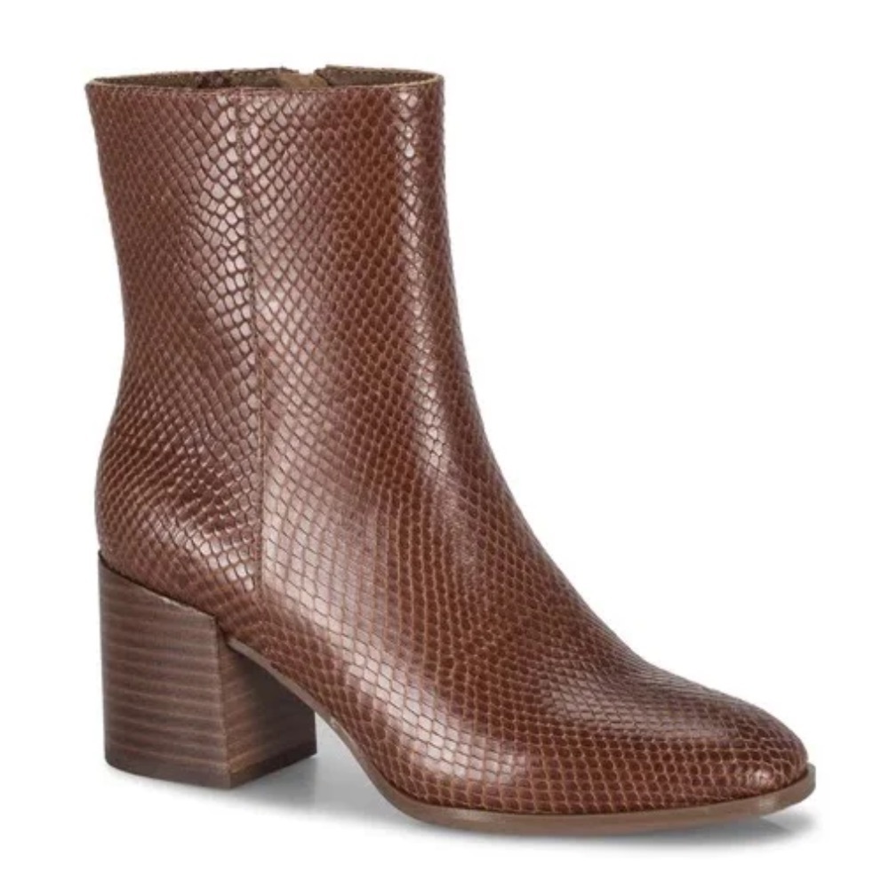 BareTraps Norra Posture + Mid Shaft Boots Sz 7.5